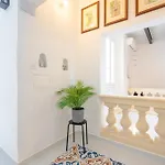 Vakantiehuis 'notabile' - Private Townhouse In *