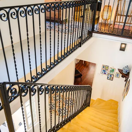 'notabile' - Private Townhouse In *