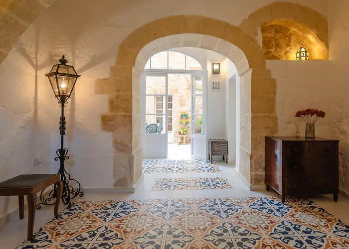 'notabile' - Private Townhouse In