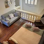 Casa vacanze 'notabile' - Private Townhouse In *