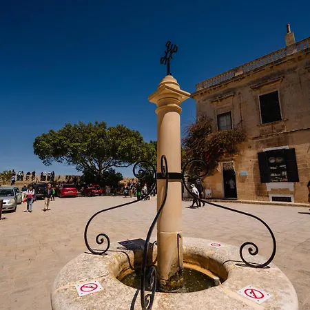 'notabile' - Private Townhouse In Mdina