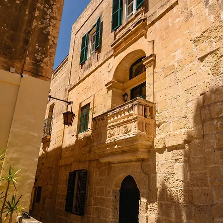 'notabile' - Private Townhouse In
