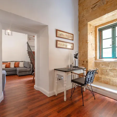 'notabile' - Private Townhouse In