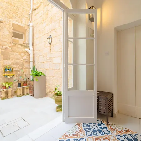 Nyaraló 'notabile' - Private Townhouse In