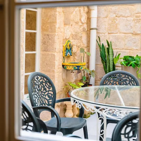 Holiday home 'notabile' - Private Townhouse In