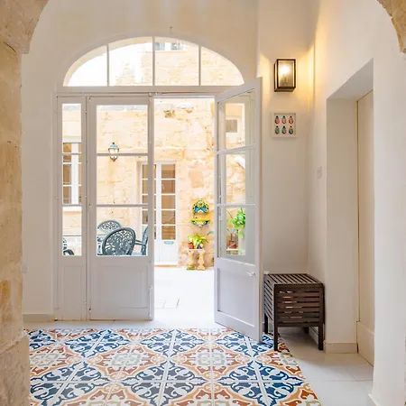 Nyaraló 'notabile' - Private Townhouse In