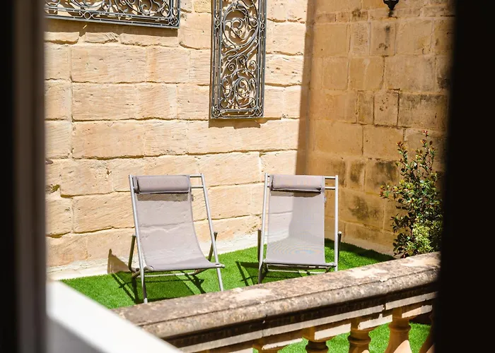 'notabile' - Private Townhouse In