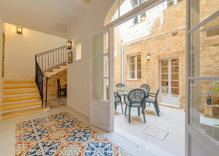 'notabile' - Private Townhouse In